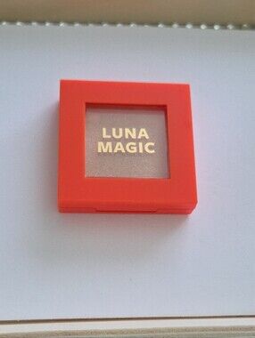 Luna Magic Mini Powder Highlighter Tulum